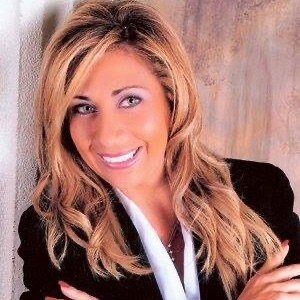 Adrianna G. Perez — Gallo Realty, Corretora Licenciada